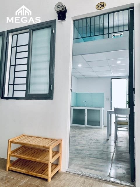Cho thuê phòng trọ nội thất cơ bản cửa sổ lớn gần Đảo Kim Cương