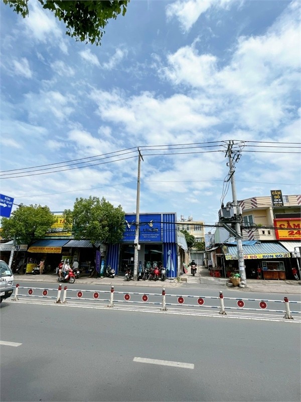 Cho thuê mặt bằng kinh doanh đường Lê Văn Quới, giá 10 triệu.
