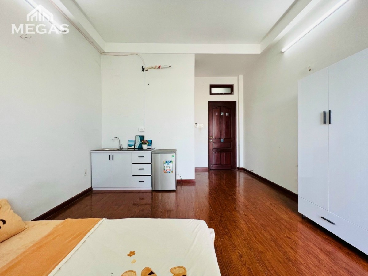 Phòng Full Nội Thất - Ban Công Lê Văn Quới - Ngã 4 Bốn Xã