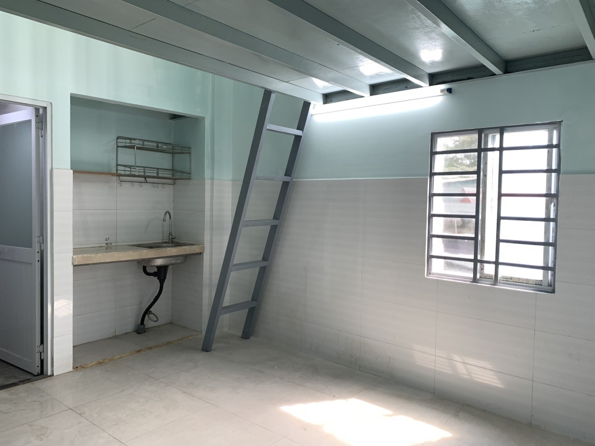Còn 1 phòng DUPLEX Nội Thất Cơ Bản + Cửa Sổ Lớn!!!!