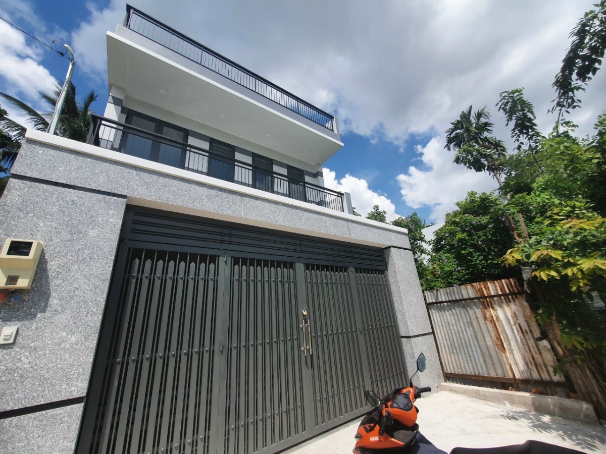 Nhà thủ đức 7x20 3L 420m2 sát Phạm Văn Đồng Thủ Đức