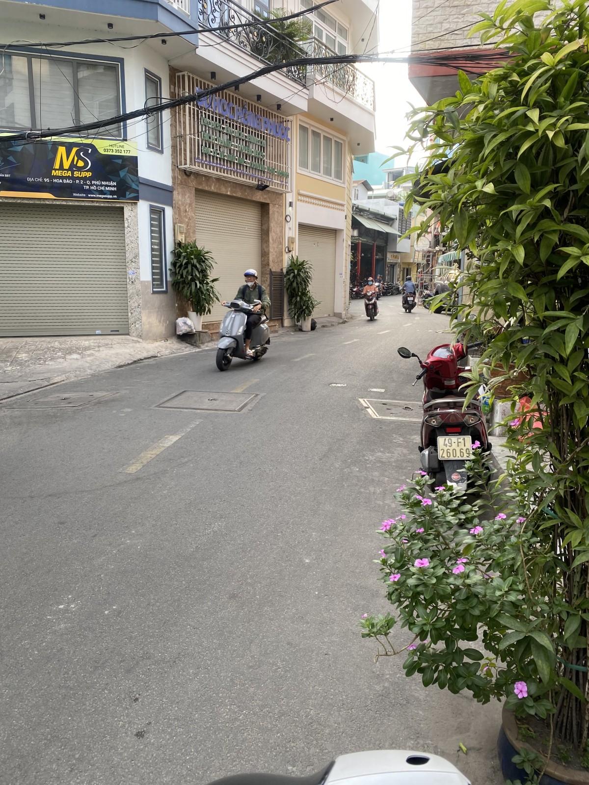 Chính chủ cho thuê mặt bằng 100 hoa đào