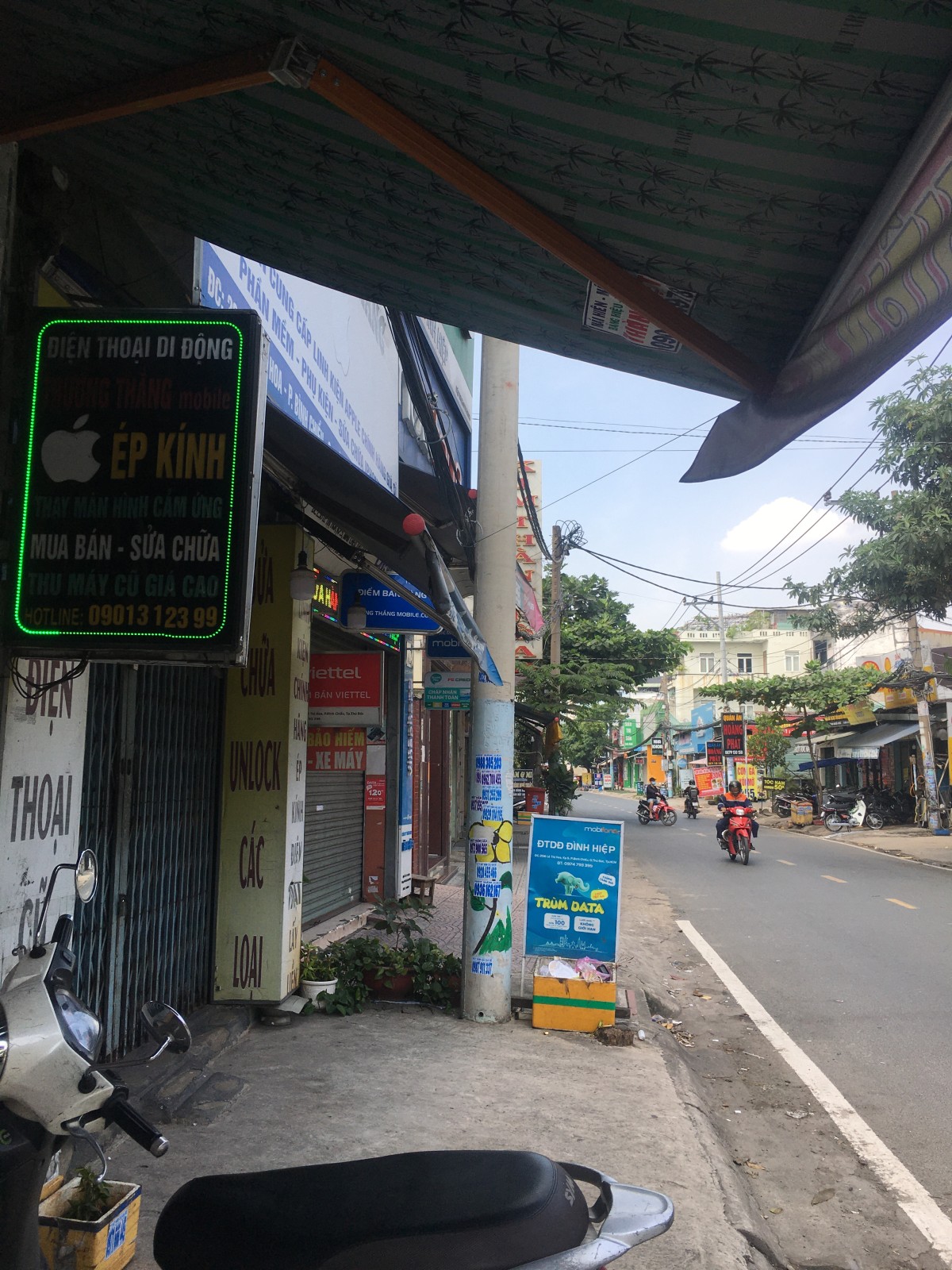Cần sang mặt bằng gấp tại Khu công nghiệp sóng thần 1