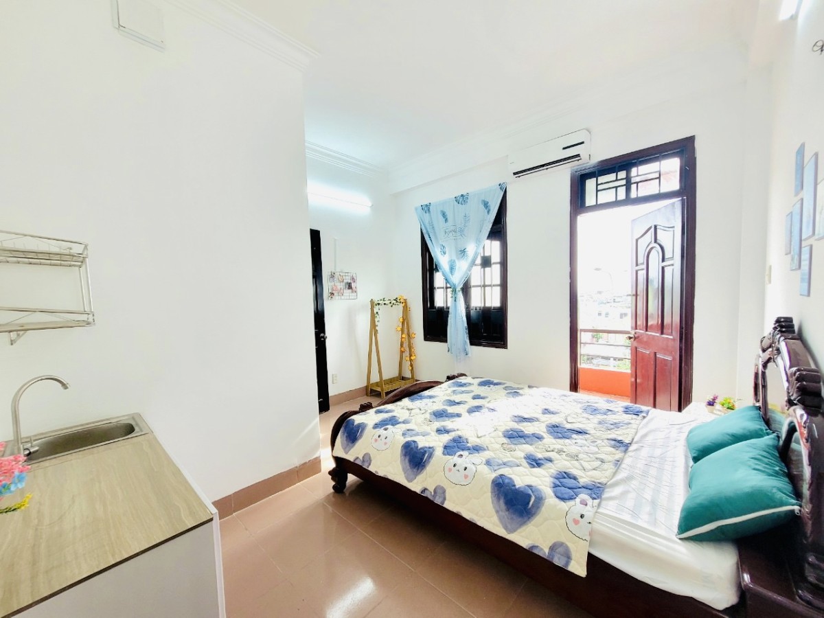 Cho thuê phòng trọ gần CoopMart Nguyễn Ảnh Thủ Quận 12 full nội thất, máy lạnh, cửa sổ, ban công