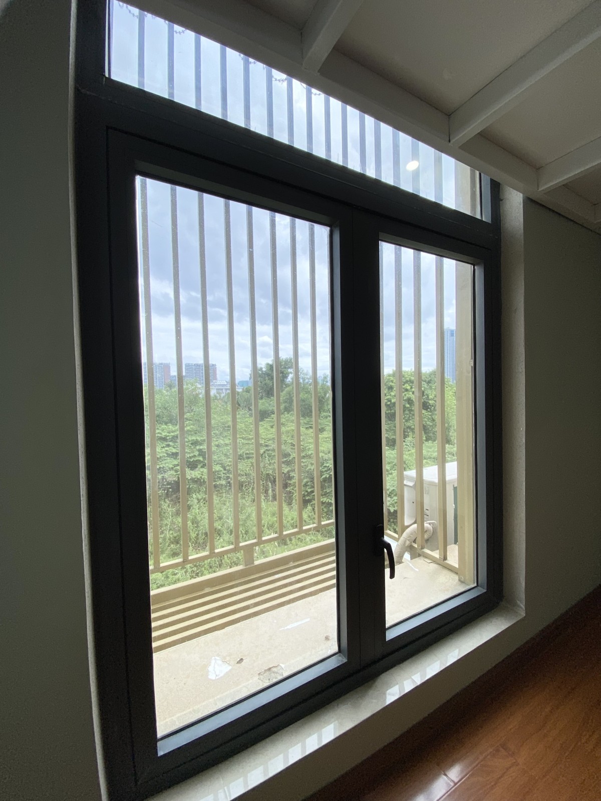 GIỮ PHÒNG QUA TẾT - Duplex full nội thất cửa sổ thoáng mát nằm trong khu biệt thự Bình An