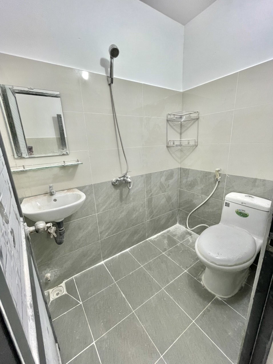  Duplex gác cao full nội thất gần cầu vượt Hoàng Hoa Thám