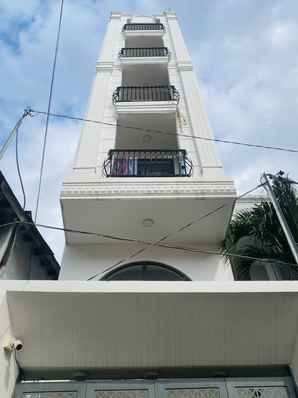 Phòng cho thuê cao cấp full nội thất thang máy, sát pink church Tân Định Q1