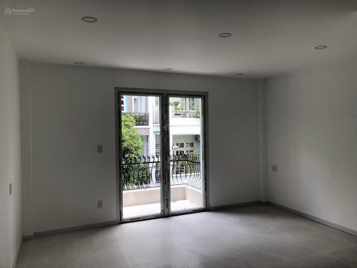 Cho thuê nhà mặt tiền phường 12, quận Tân Bình