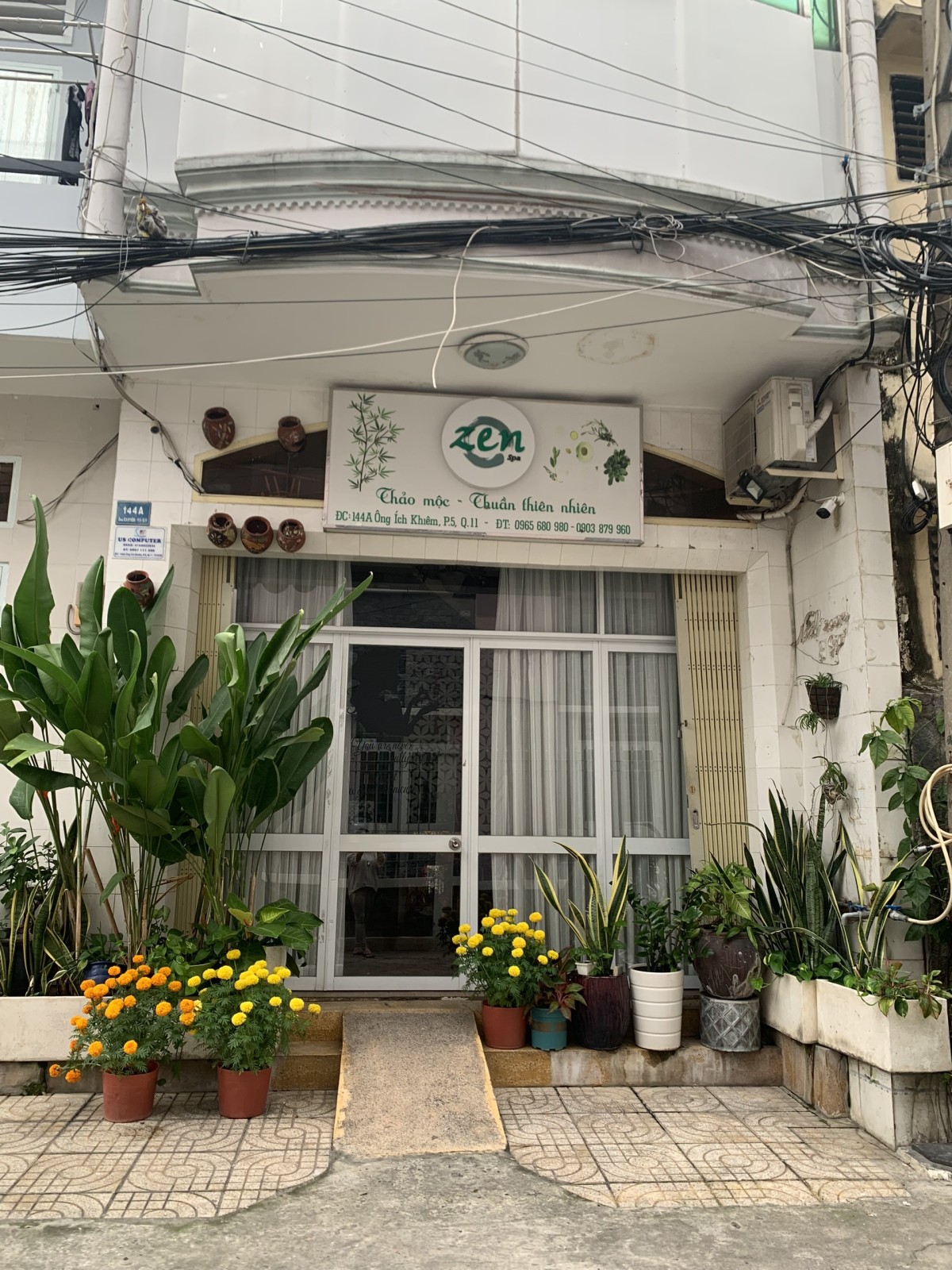 Cho thuê mặt bằng tầng trệt và tầng 1 trong nhà nguyên căn, tiện ở hoặc kinh doanh văn phòng, spa,...LH: 0986279535
