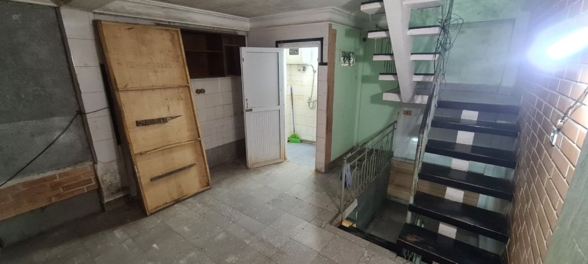 Chính chủ cho thuê nhà riêng trên phố Hàng Buồm, quận Hoàn Kiếm, Hà Nội - 14m x 5 tầng