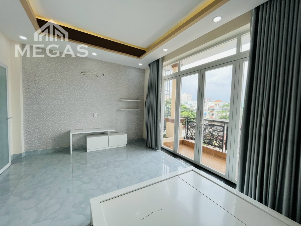 Phòng trọ ban công full nội thất đường tienh lộ 10 giáp quận 6