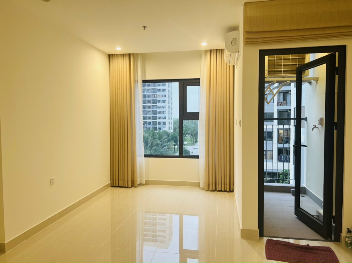 New studio có rèm chỉ 4 triệu Vinhomes Quận 9