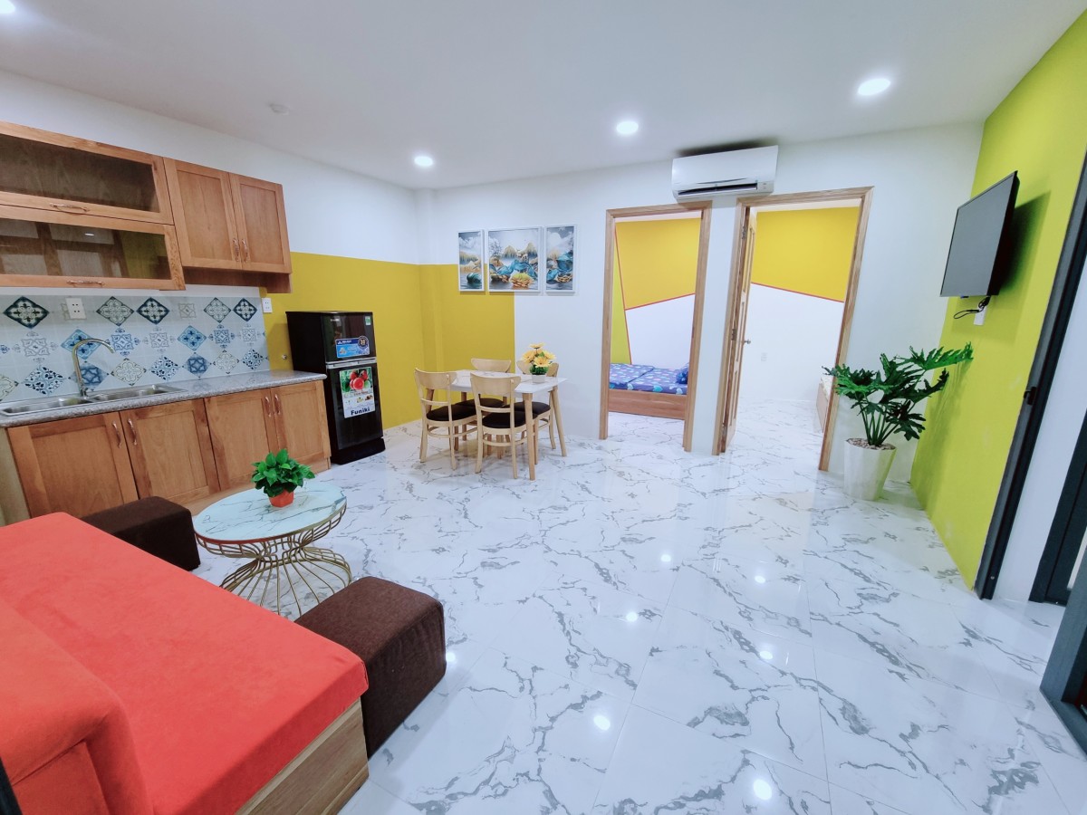 Phòng mới xây 2 Phòng Ngủ 80m2, đầy đủ nội thất ngay Lê Văn Thịnh và Nguyễn Thị Định