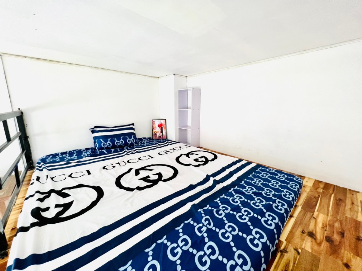Phòng cho thuê Ban Công - Full Nội Thất - Ngay Cầu Vượt Hoàng Hoa Thám