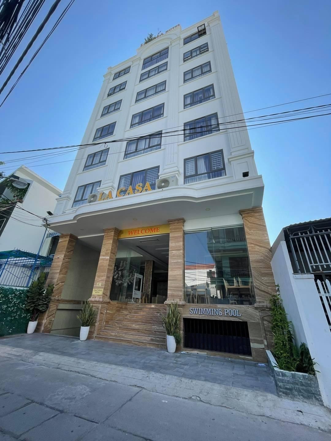 Cho thuê căn hộ full nội thất gần Biển giá rẻ tại Nha Trang