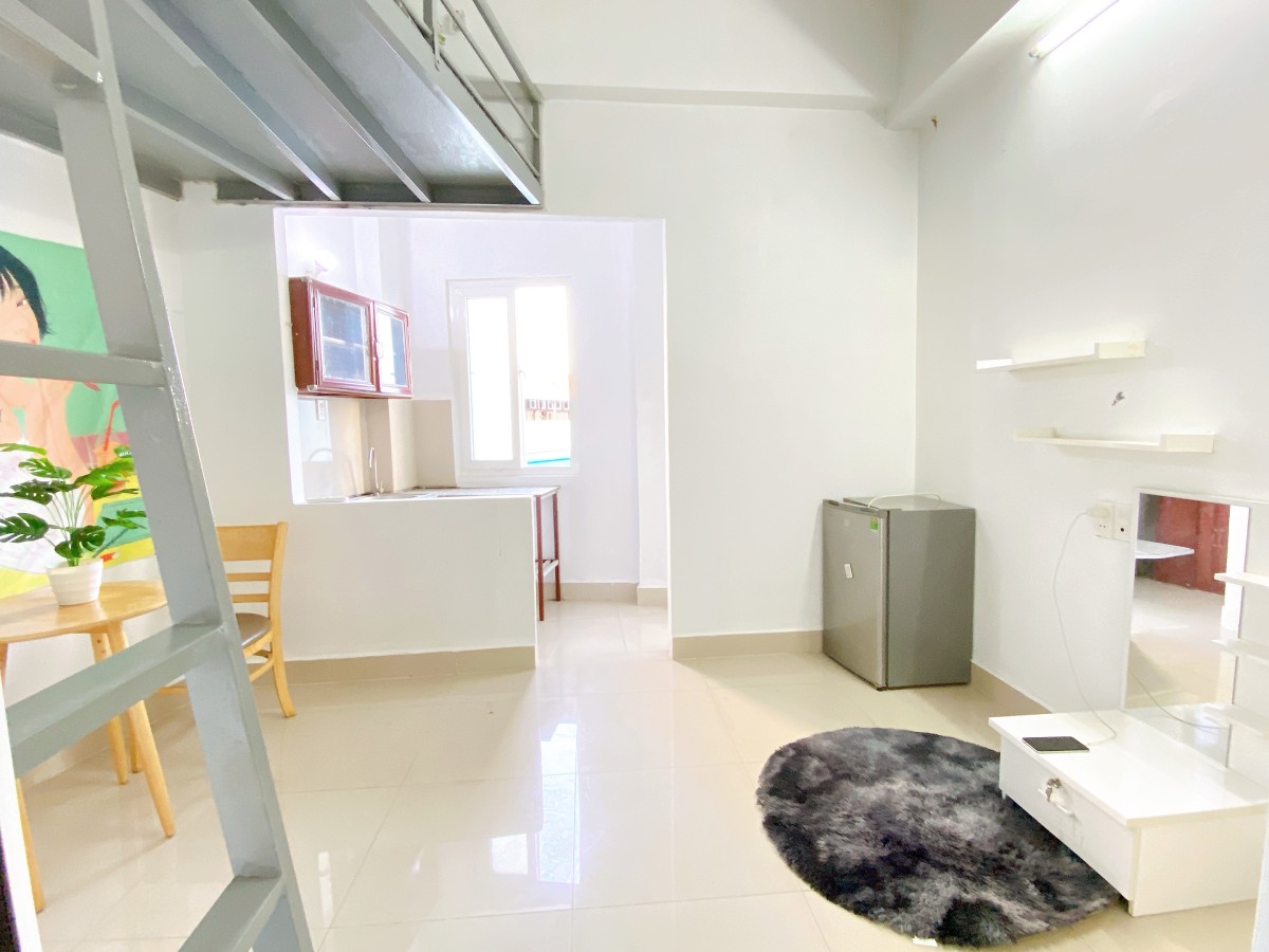 Phòng cho thuê FULL Nội Thất, giờ giấc tự do ngay công viên Hoàng Văn Thụ. Siêu ưu đãi mùa dịch