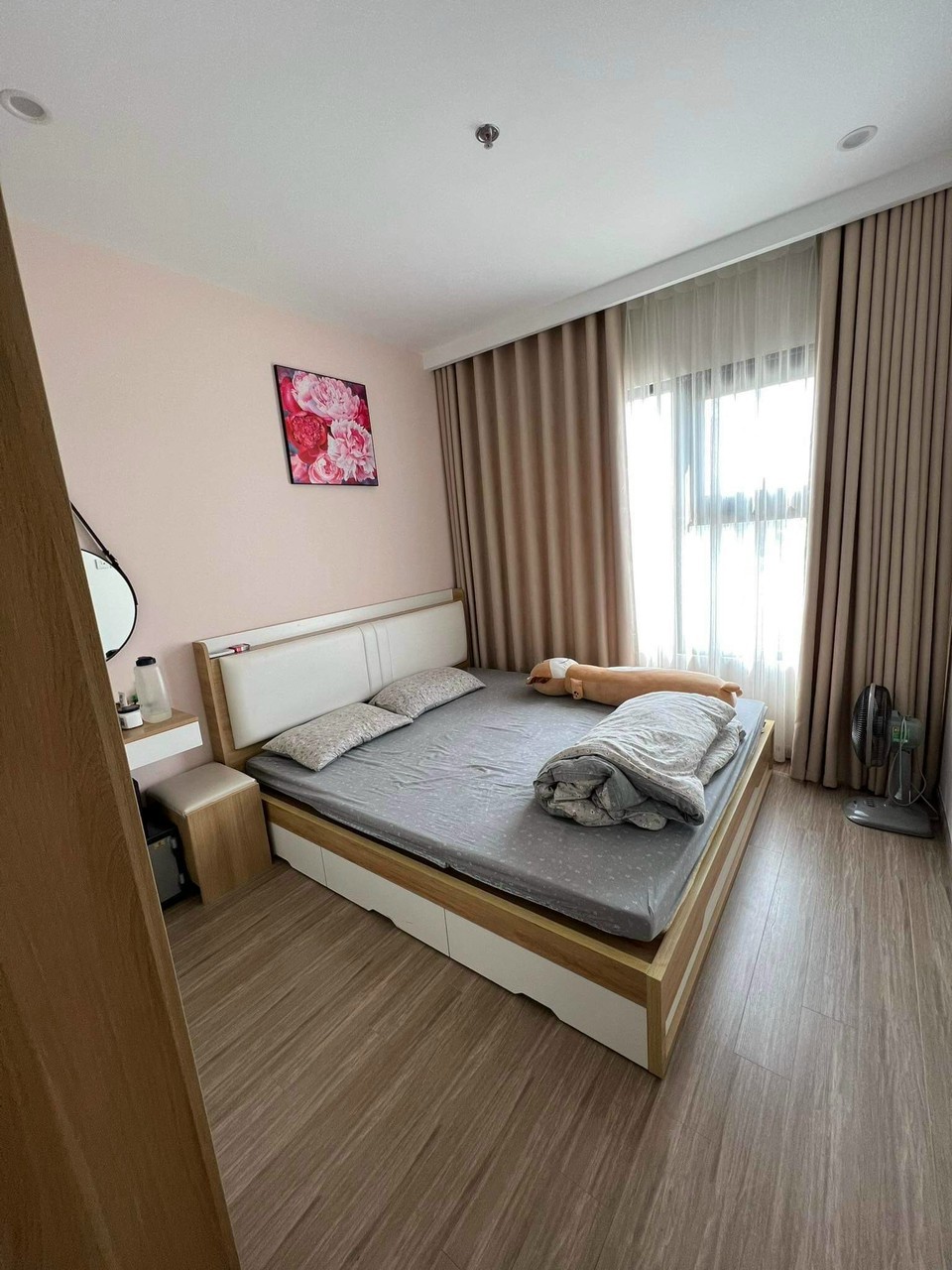 Gia đình có căn hộ 2 phòng ngủ cho thuê tại Vinhomes Smart City giá 9 triệu. Full nội thất như hình
