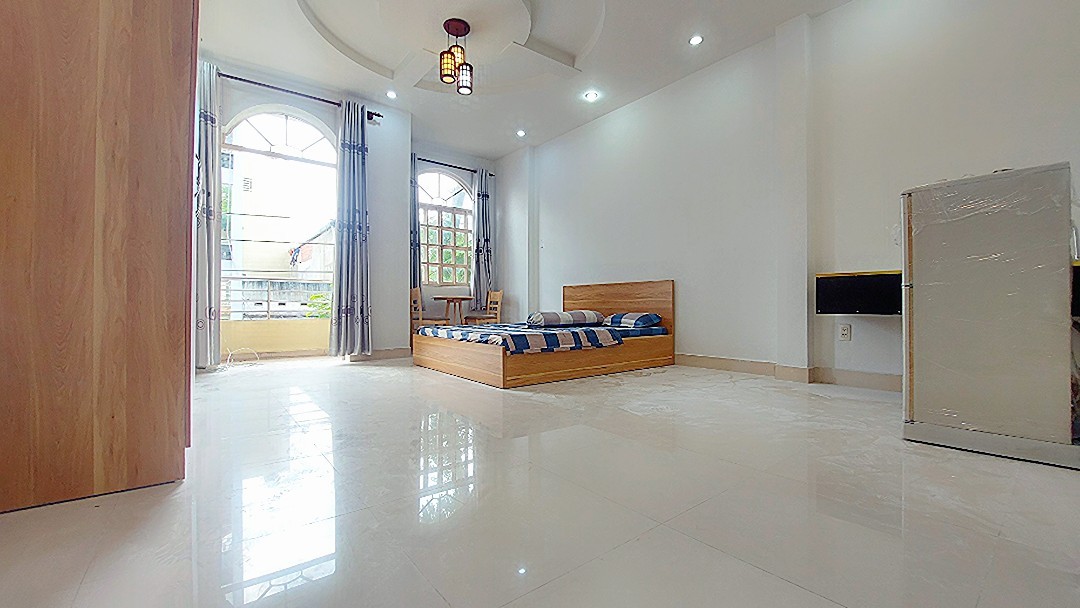 Phòng ban công 40m2 Tân Phú full nội thất