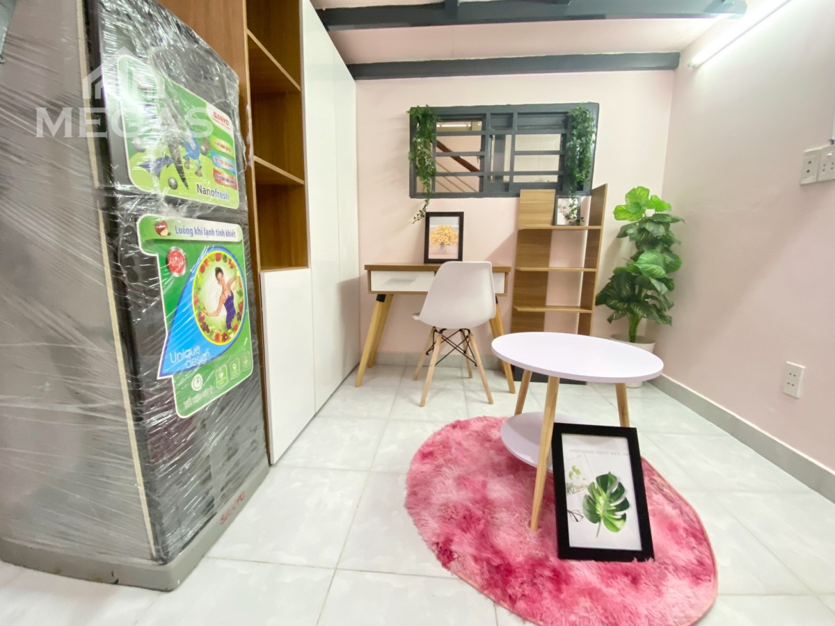 Căn hộ quận Tân Bình giá rẻ , mới, Full NT gần chợ Hoàng Hoa Thám