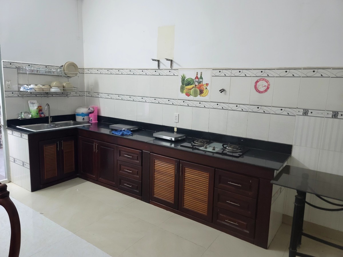 KTX MỚI XÂY - NỘI THẤT MỚI SET UP CHƯA QUA SỬ DỤNG - GẦN CAO ĐẲNG CÔNG THƯƠNG + NGÃ 4 BÌNH THÁI