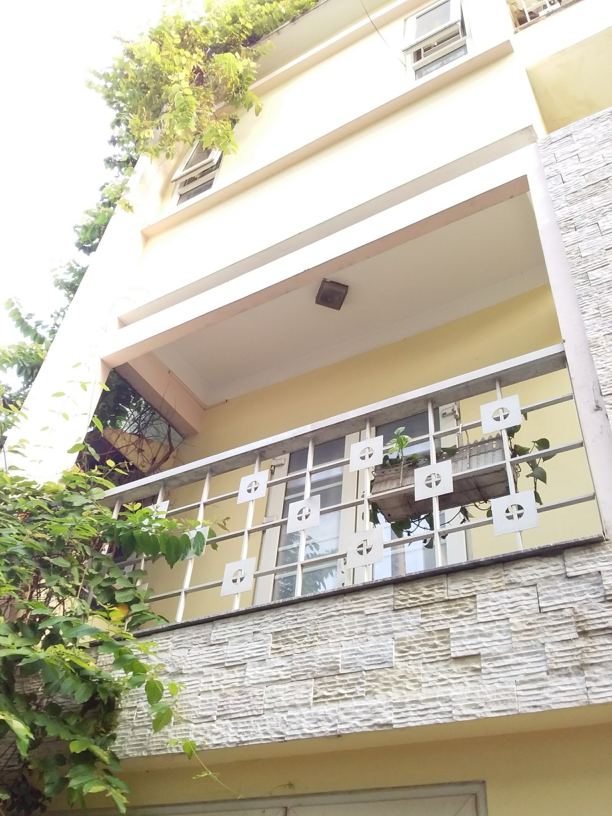Ban công view đẹp an ninh gần công viên, siêu thị