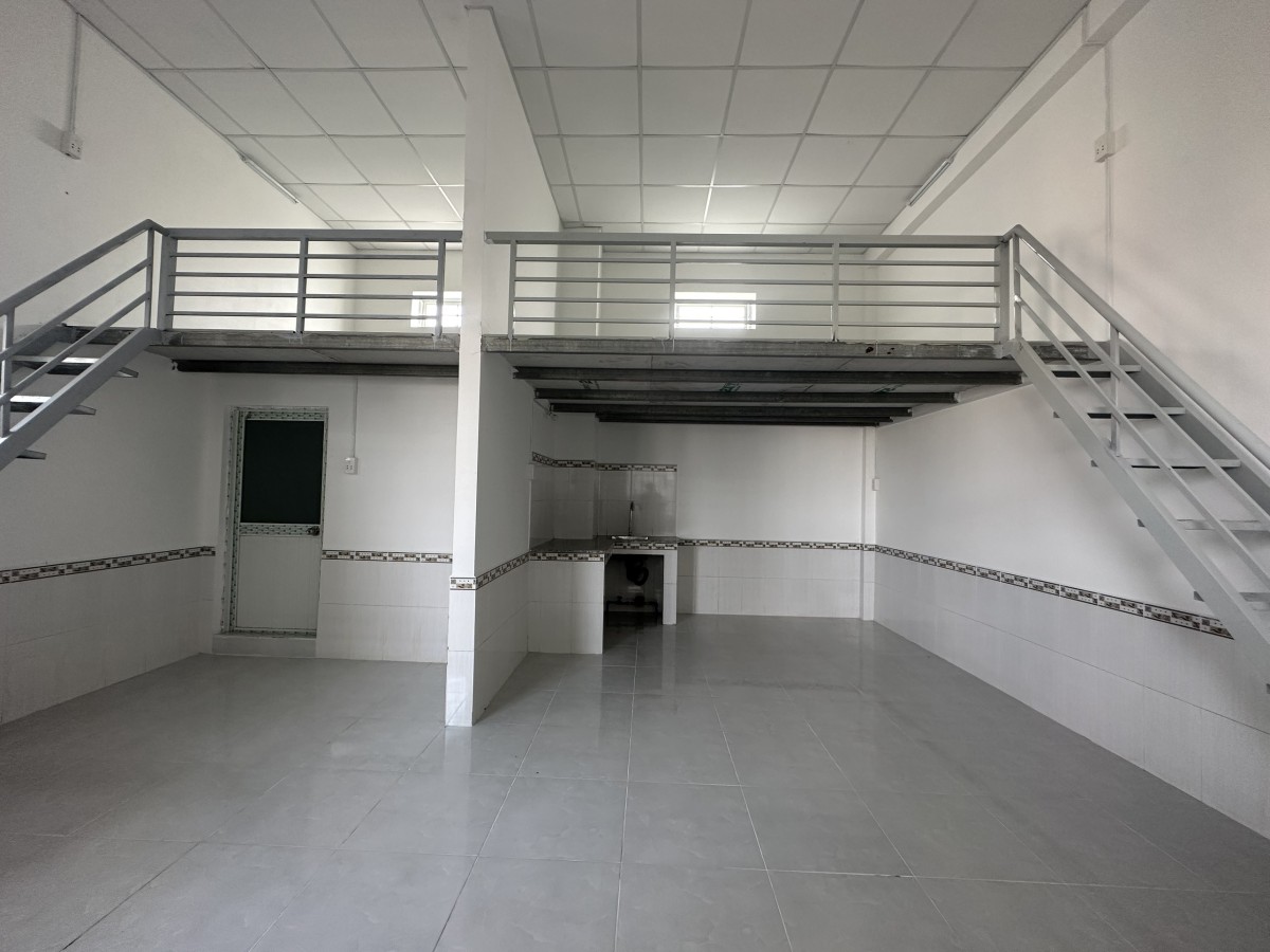 DUPLEX MỚI XÂY RỘNG 35m2_ GÁC CAO 2m GẦN ĐƯờNG LÊ VĂN VIỆT, ĐH Giao Thông Vận Tải