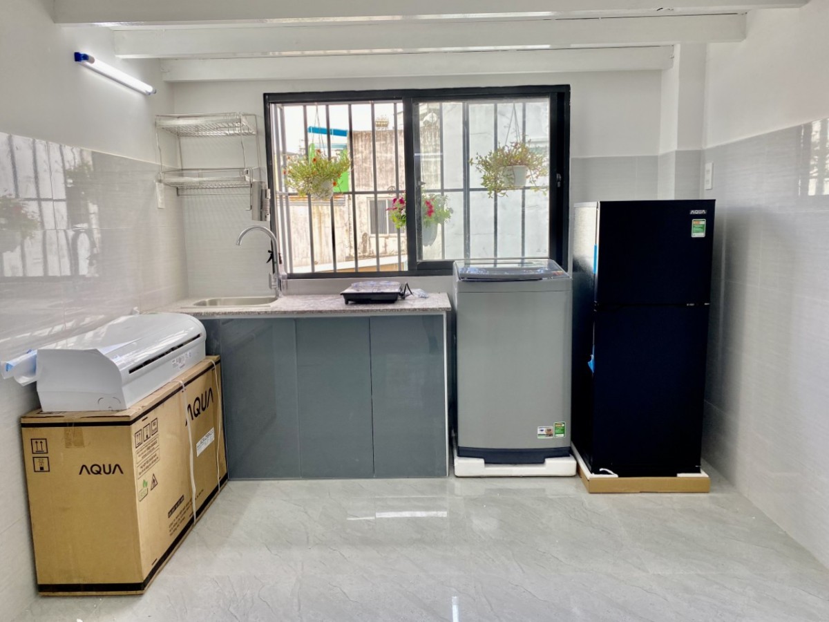 DUPLEX MỚI XÂY RỘNG 35m2_ GÁC CAO 2m GẦN ĐƯờNG LÊ VĂN VIỆT, ĐH Giao Thông Vận Tải