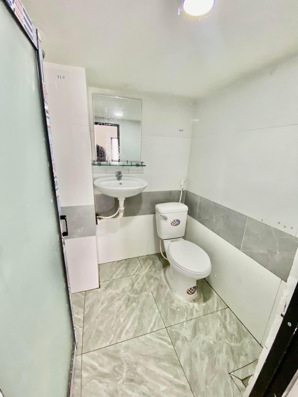 HOT HOT HOT PHÒNG TRỌ GÁC CAO 2M RỘNG 30M2 TẠI DƯƠNG QUẢNG HÀM CỔNG SAU VAWNLANG CS3