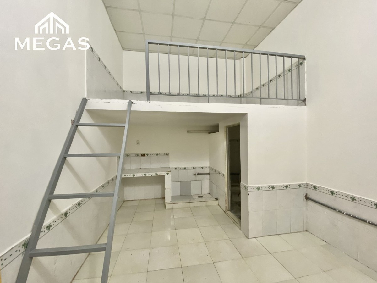 CHO THUÊ PHÒNG TRỌ GÁC CAO GIÁ CHỈ 2TR7 CẠNH CAO ĐẲNG CÔNG THƯƠNG