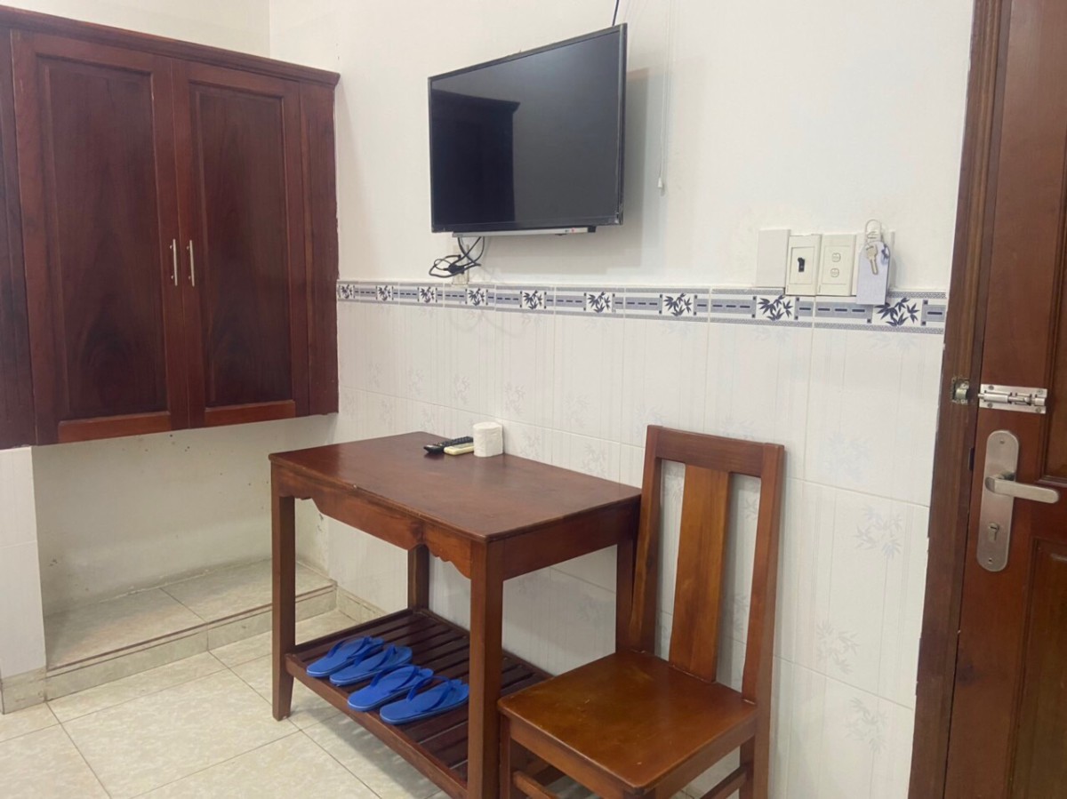 CHO THUÊ PHÒNG KHÁCH SẠN Ở THÁNG