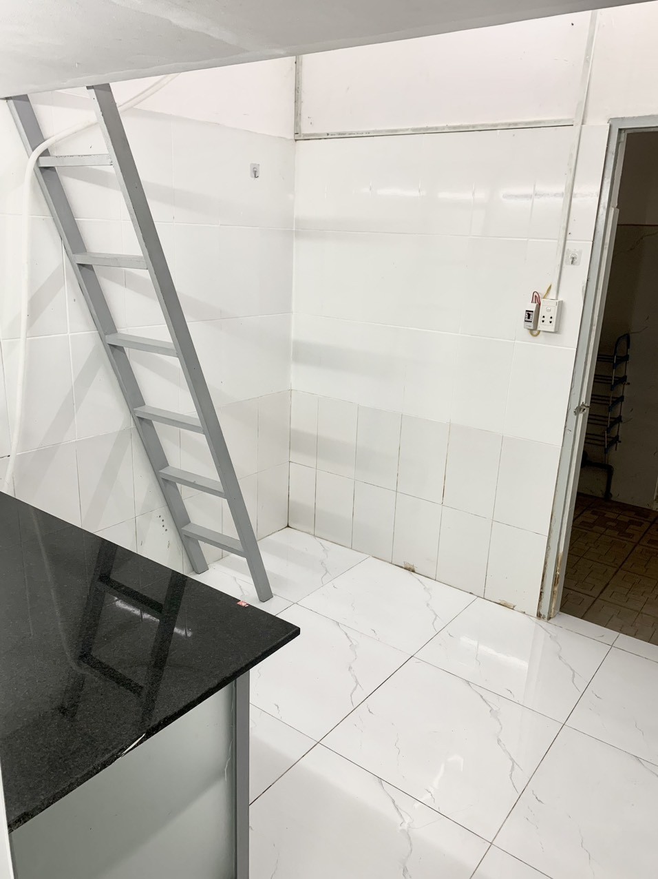 PHÒNG TRỌ GẦN IUH 4 VÀ VĂN LANG CS3 CÓ GÁC