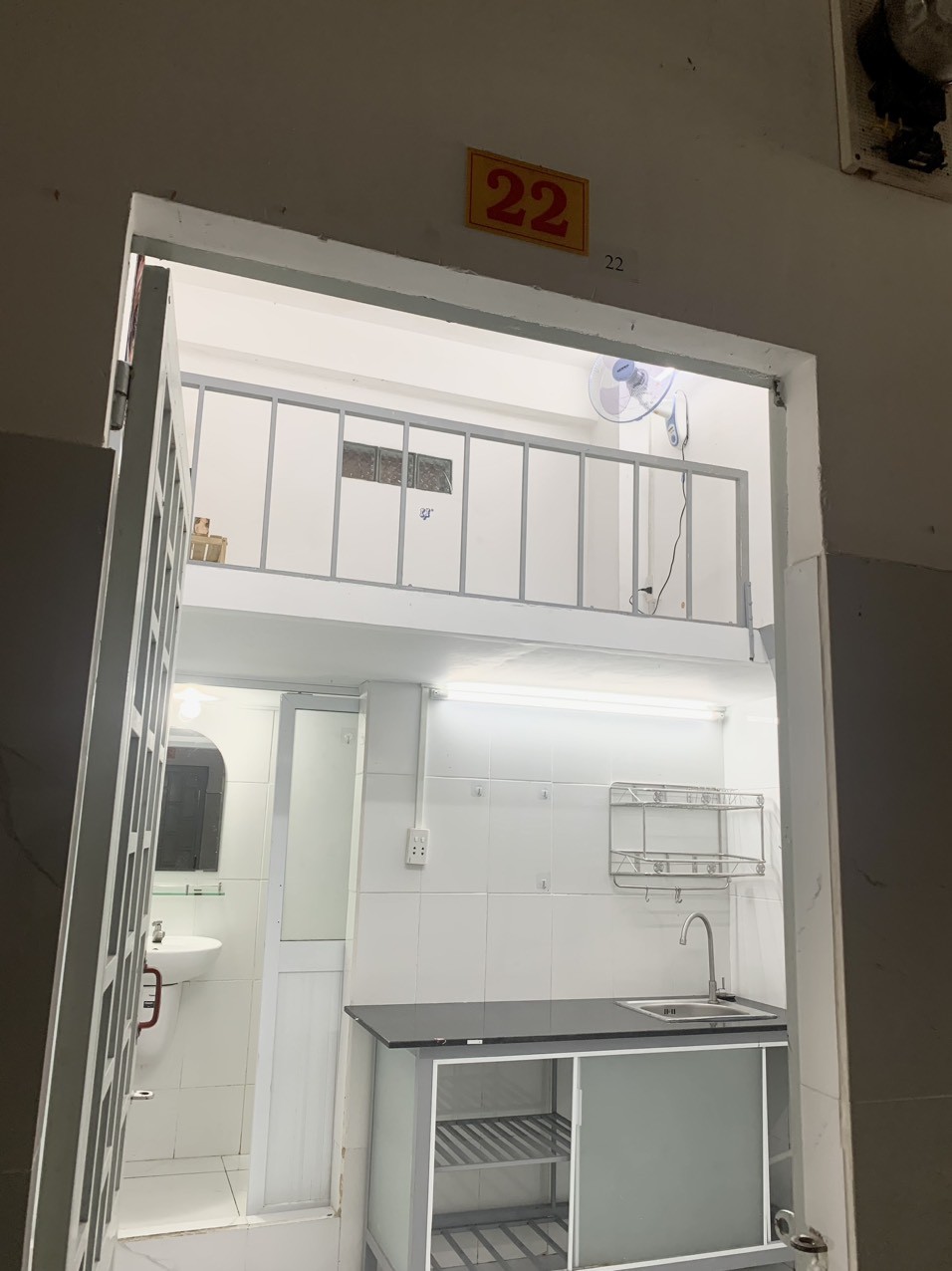 PHÒNG TRỌ GẦN IUH 4 VÀ VĂN LANG CS3 CÓ GÁC