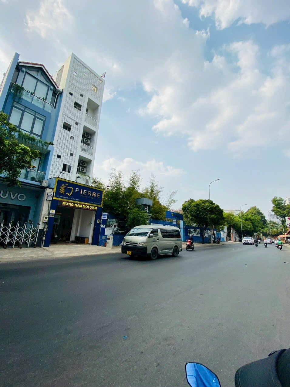 Nguyên căn 70A Trương Công Định (4,5x20) 4 tầng có 6P sàn suốt.