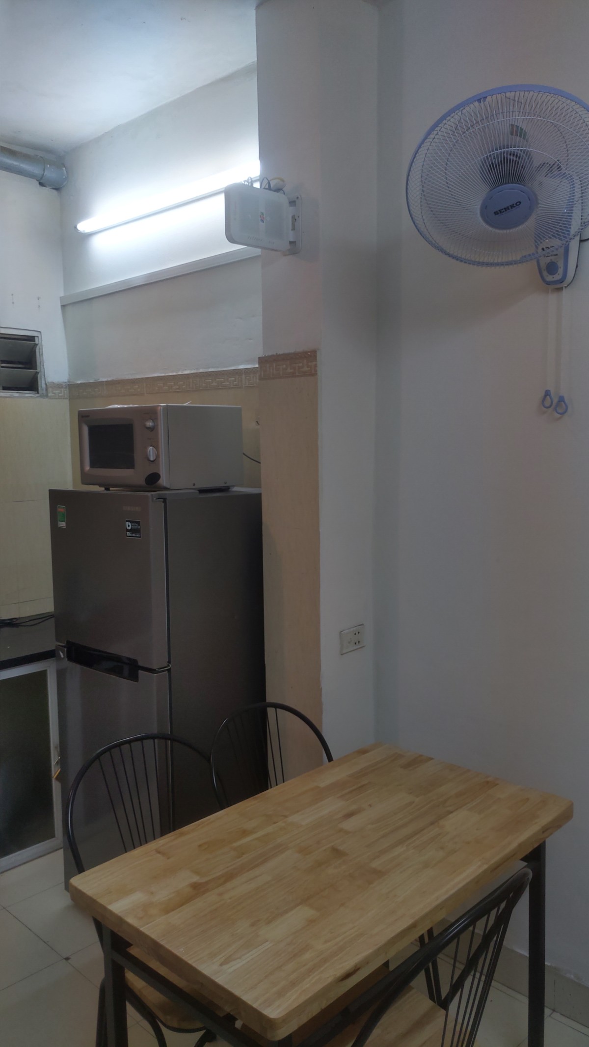 Nhà riêng cho hộ gia đình Cầu Giấy, diện tích 45m2 đầy đủ nội thất