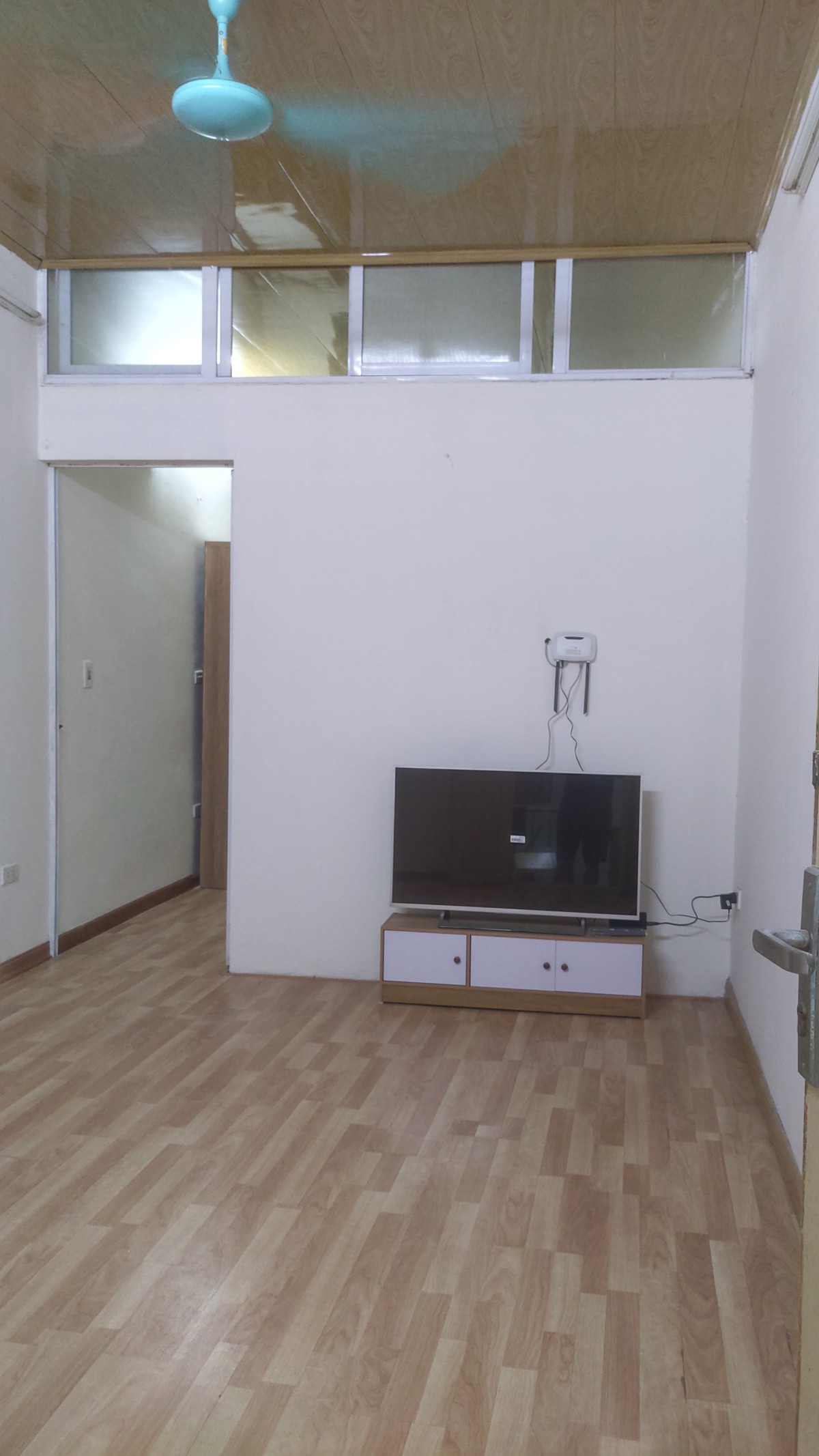 Nhà riêng cho hộ gia đình Cầu Giấy, diện tích 45m2 đầy đủ nội thất