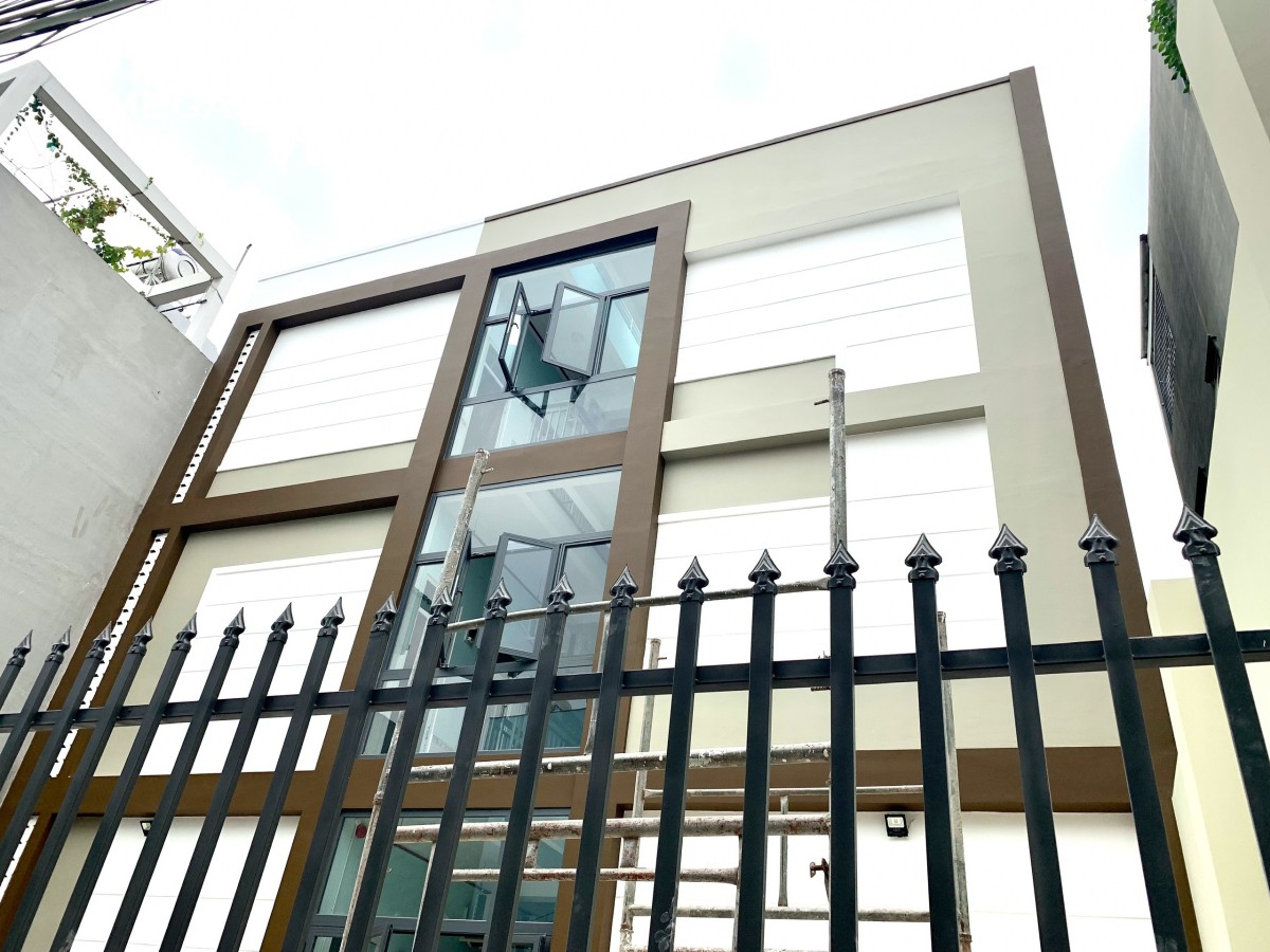 PHÒNG MỚI XÂY GÁC CAO BẾP RIÊNG BIỆT NGAY DƯƠNG ĐÌNH HỘI