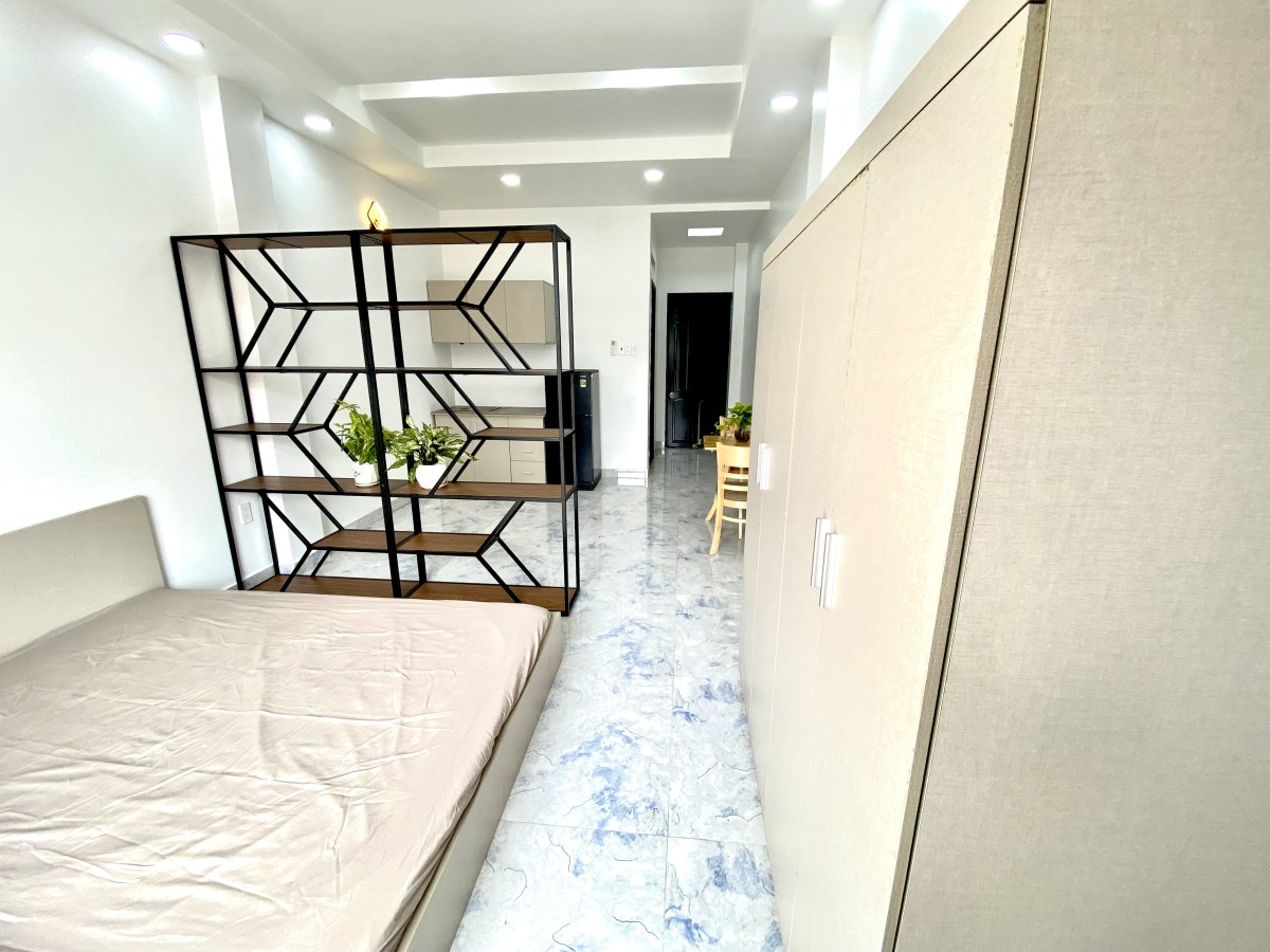Căn hộ mới xây full nội thất tại đường Lạc Long Quân, phường 8, quận Tân Bình