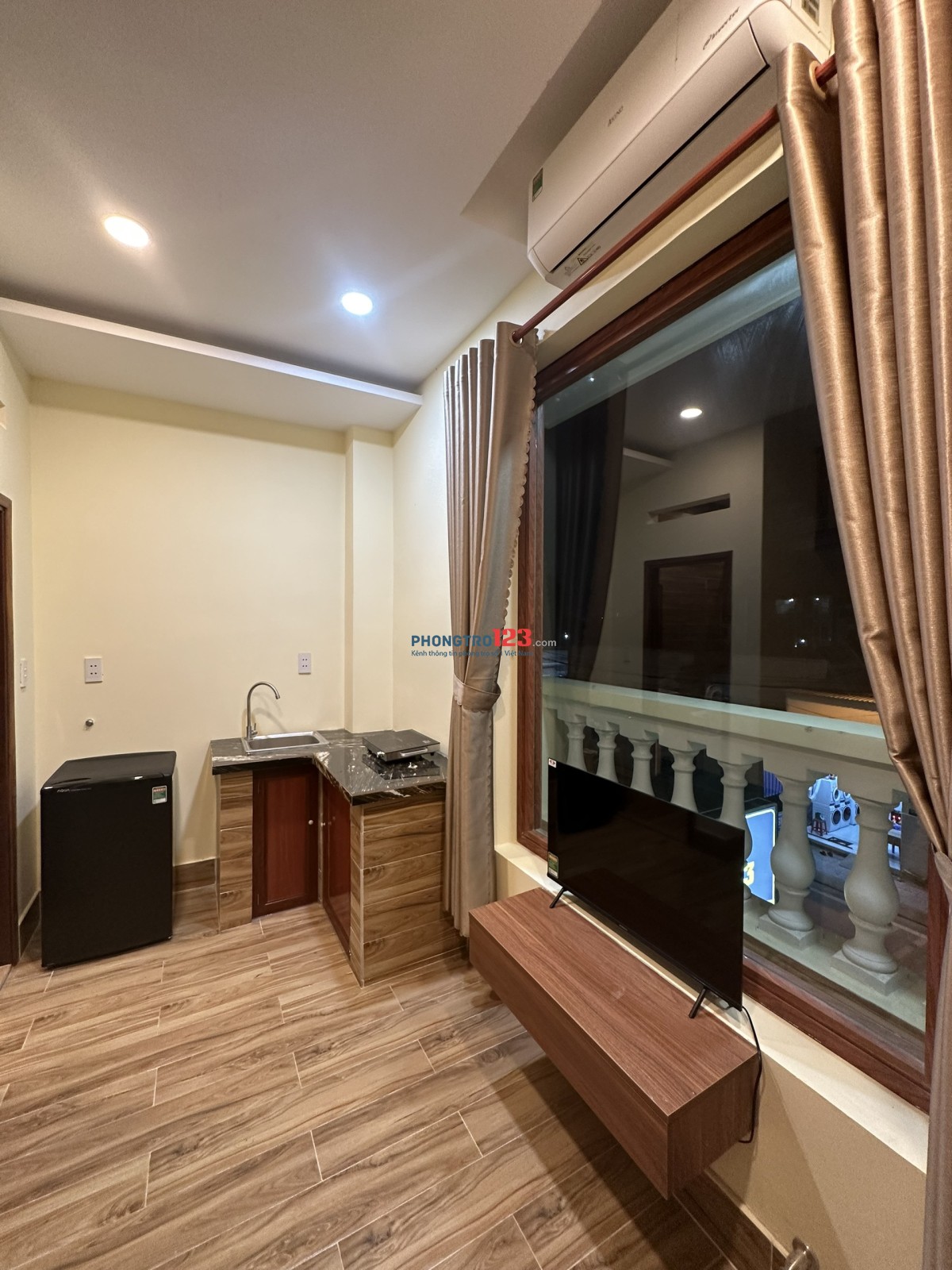 Phòng trọ có gác full nội thất giá rẻ đường Cầu Xây , Tân Phú , Quận 9