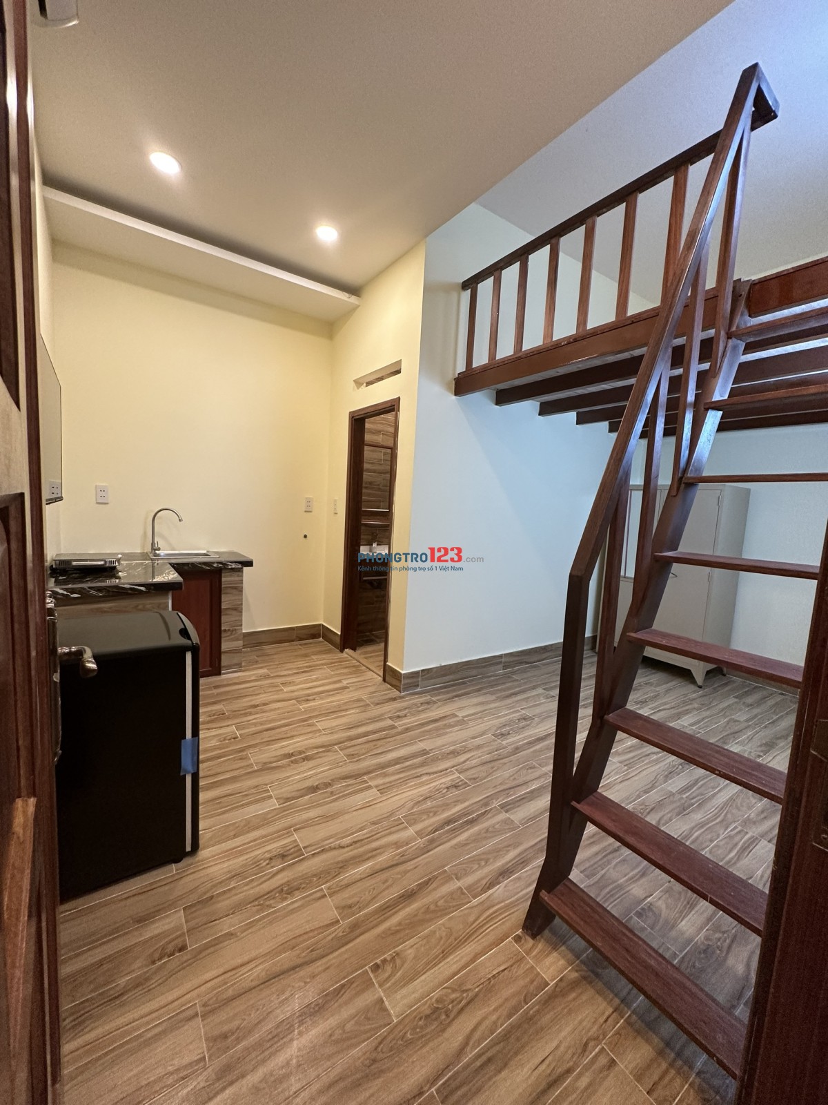 Phòng trọ có gác full nội thất giá rẻ đường Cầu Xây , Tân Phú , Quận 9