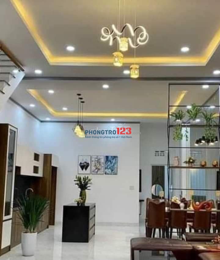 Cho thuê nguyên căn nguyên hoàng tôn 43 m2 , 4 triệu nhà cấp 4