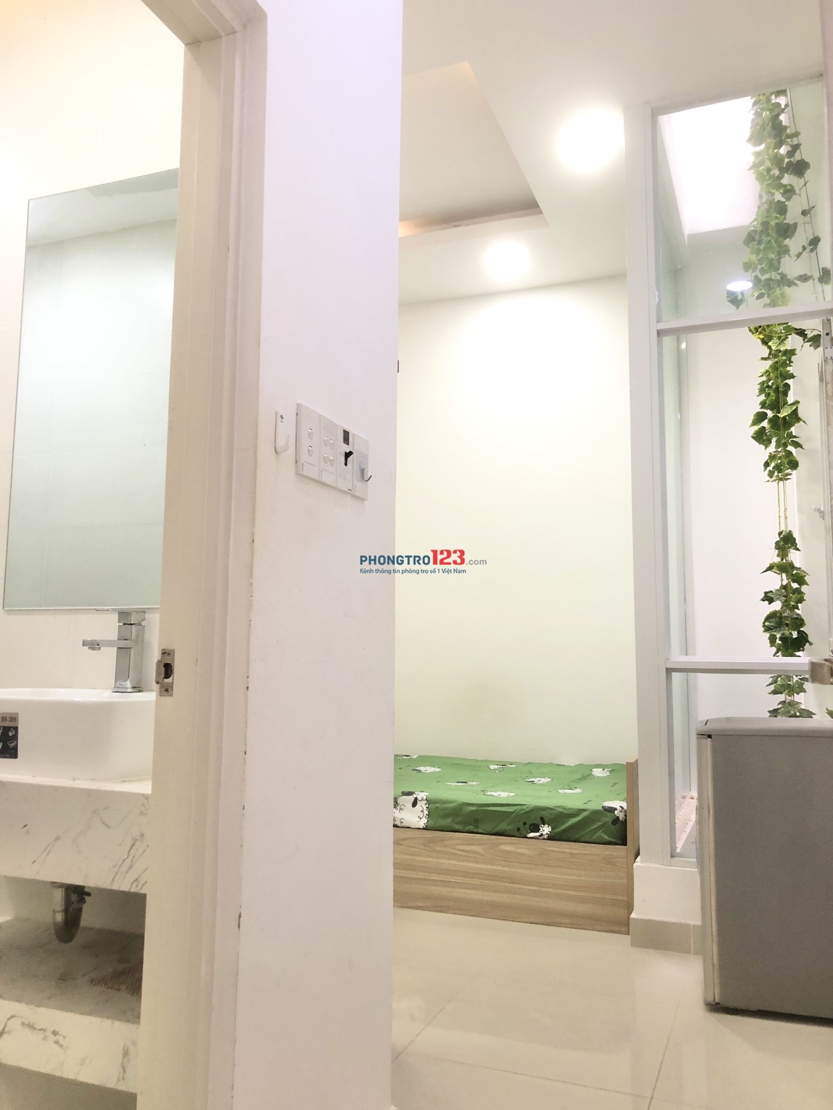 Phòng View Đẹp ngay chân cầu Calmete Giờ Tự Do