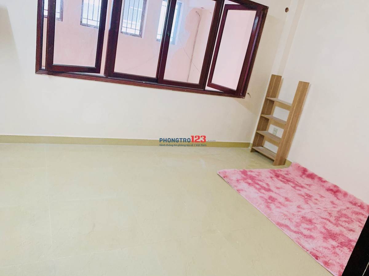 Phòng Thoáng Đẹp Kenh Tan Hoa gần ĐH VĂN HIẾN
