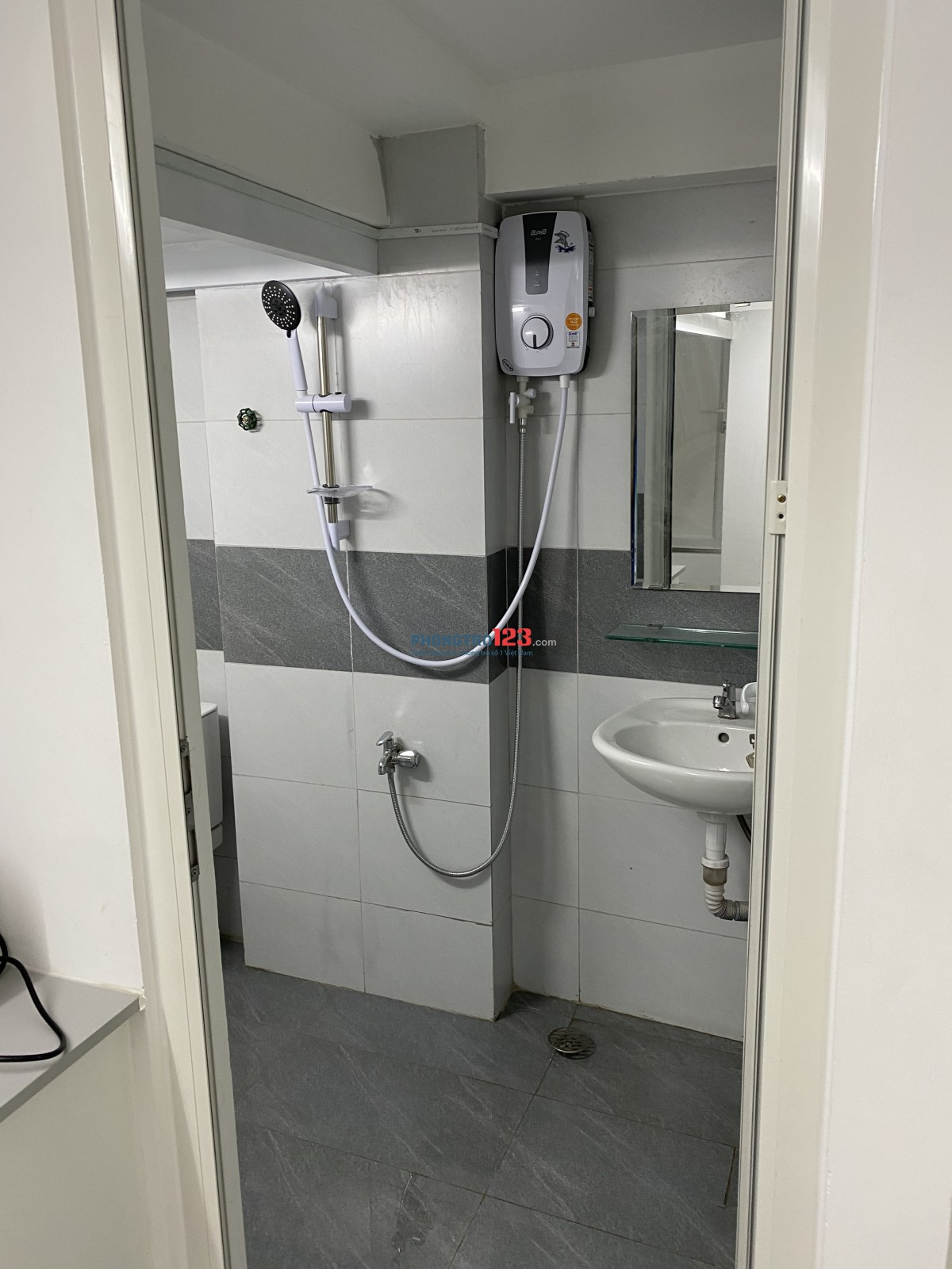 Cho thuê phòng đầy đủ tiện nghi giá 4.300.000 đến 6.300.000 có ở ghép