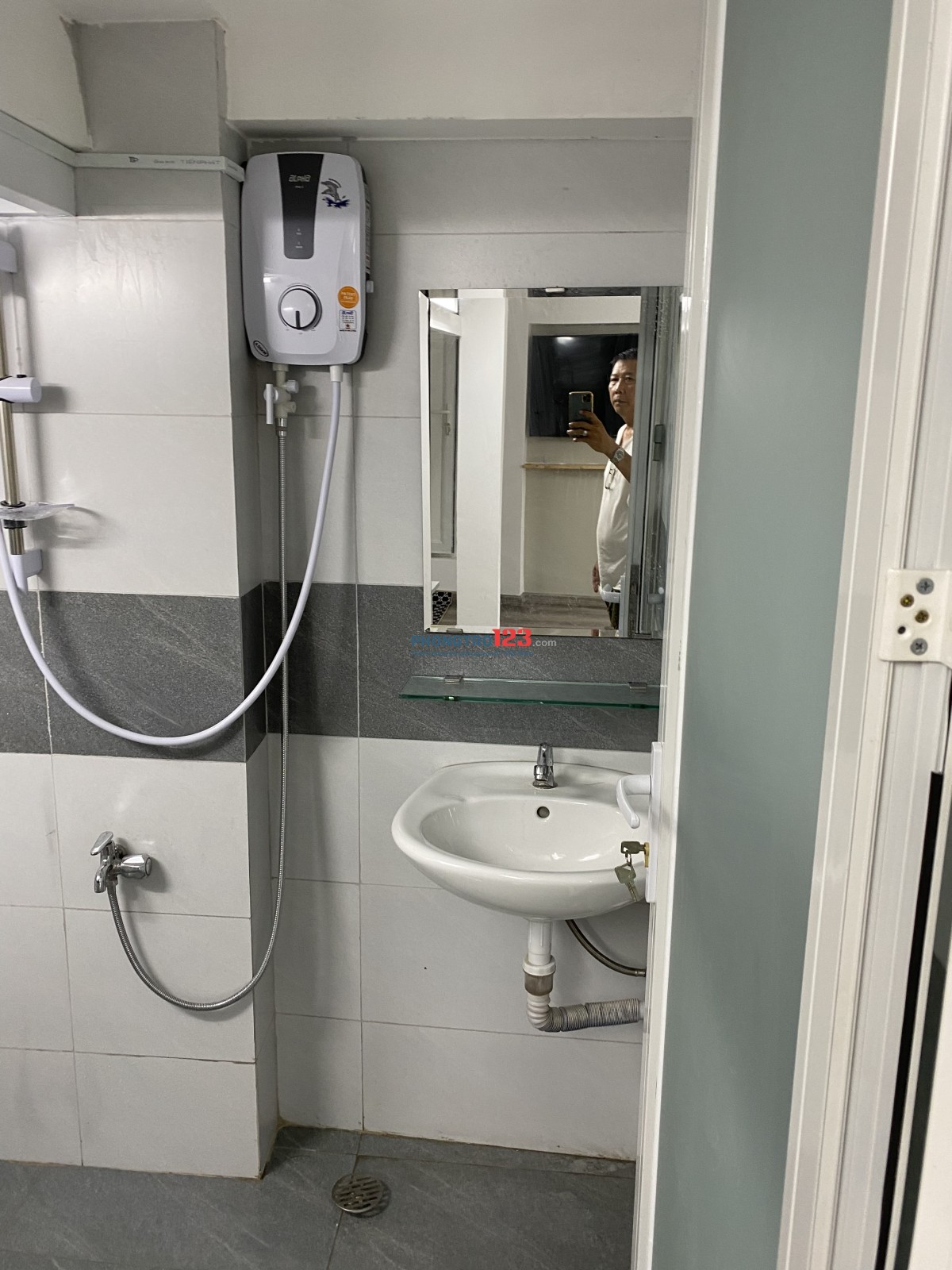 Cho thuê phòng đầy đủ tiện nghi giá 4.300.000 đến 6.300.000 có ở ghép