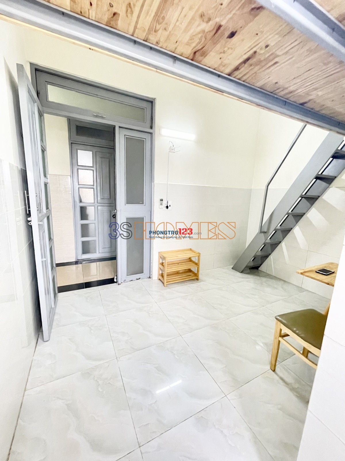 Phòng gác cao 1m7 dạng chung cư mini gần trường chinh - cộng hòa