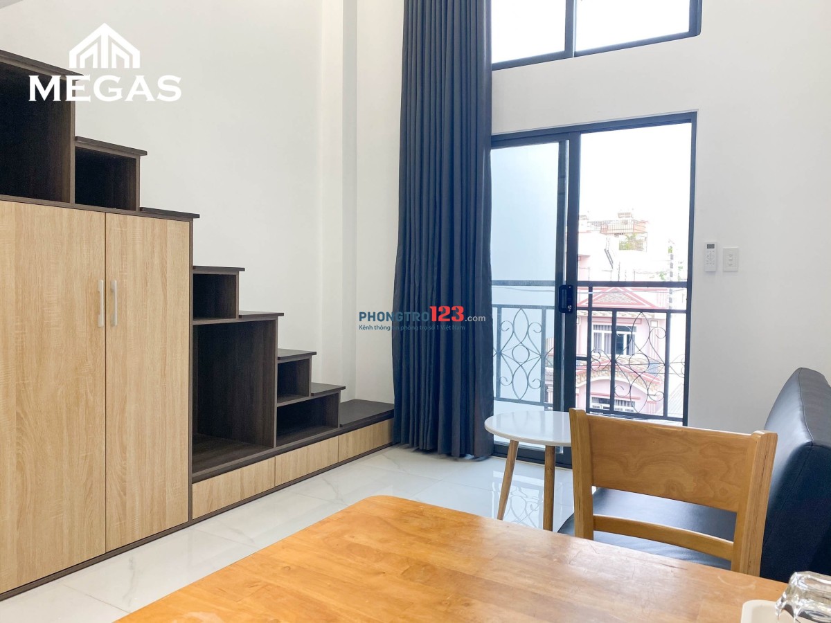 Căn hộ có giường ngủ tách biệt, có ban công, máy giặt riêng ngay trung tâm Quận 2