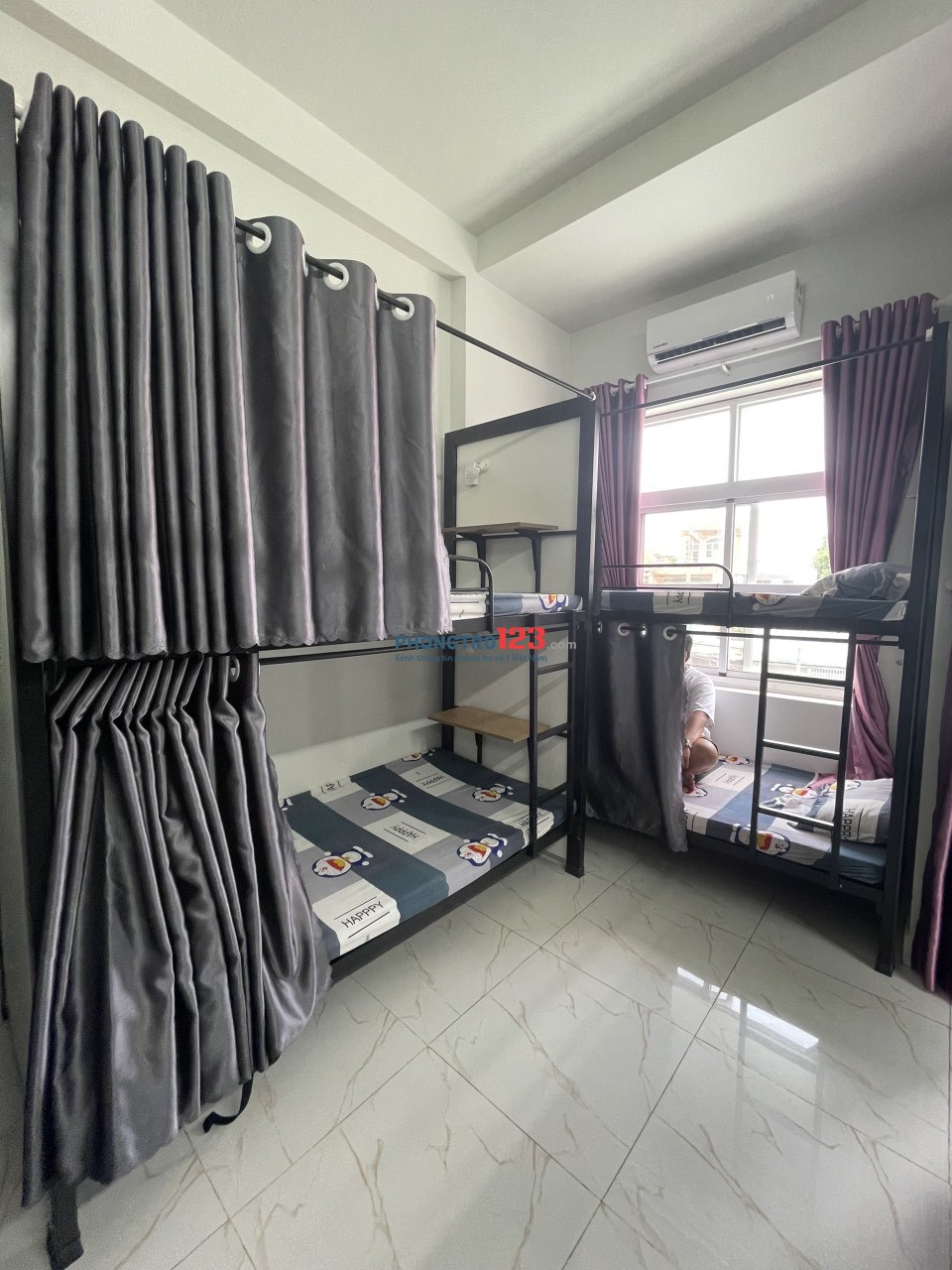 Ktx nam mới khai trương ngay Lê Văn Việt