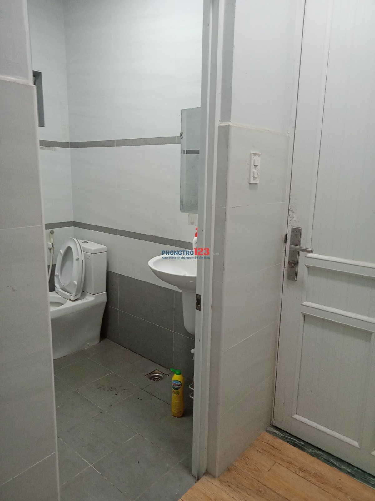 Tìm bạn nam ở ghép trong phòng trọ sạch sẽ, thoáng mát ngay Tám Danh, quận 8. LH: 0901824957