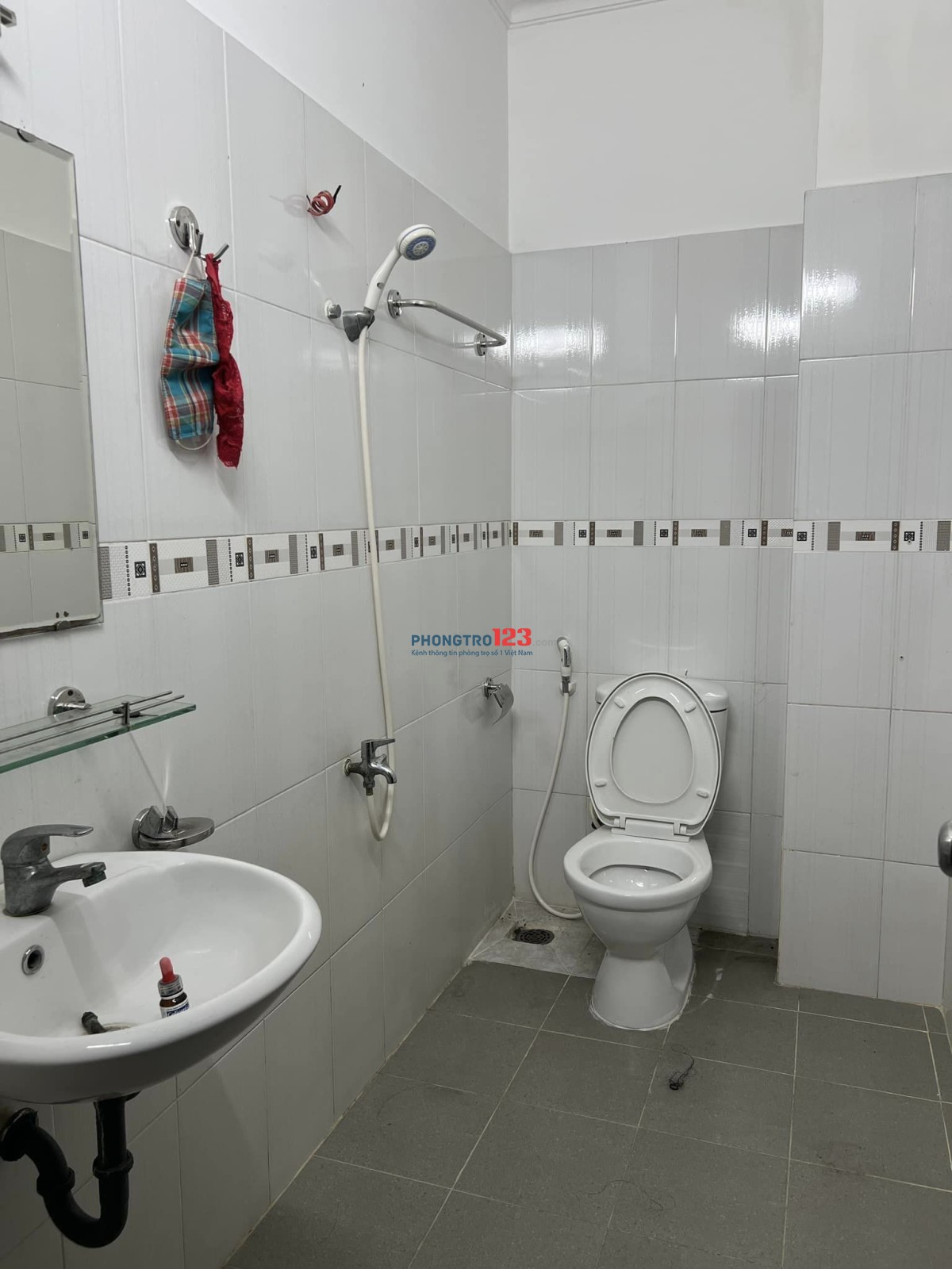 CHO THUÊ NHÀ NGUYÊN CĂN TÂY THẠNH 4 TẦNG CHỈ 9 TR