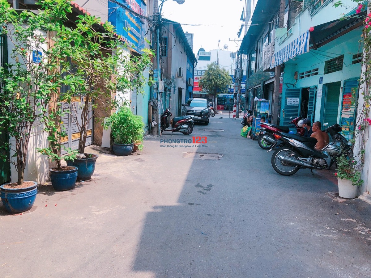 Cho thuê nhà nguyên căn DT: 65m2 hẻm xe hơi đường Nguyễn Thị Định, Q2